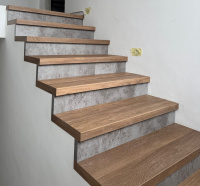  Vinylové schody BUKOMA podstupnice vinyl Beton Kámen